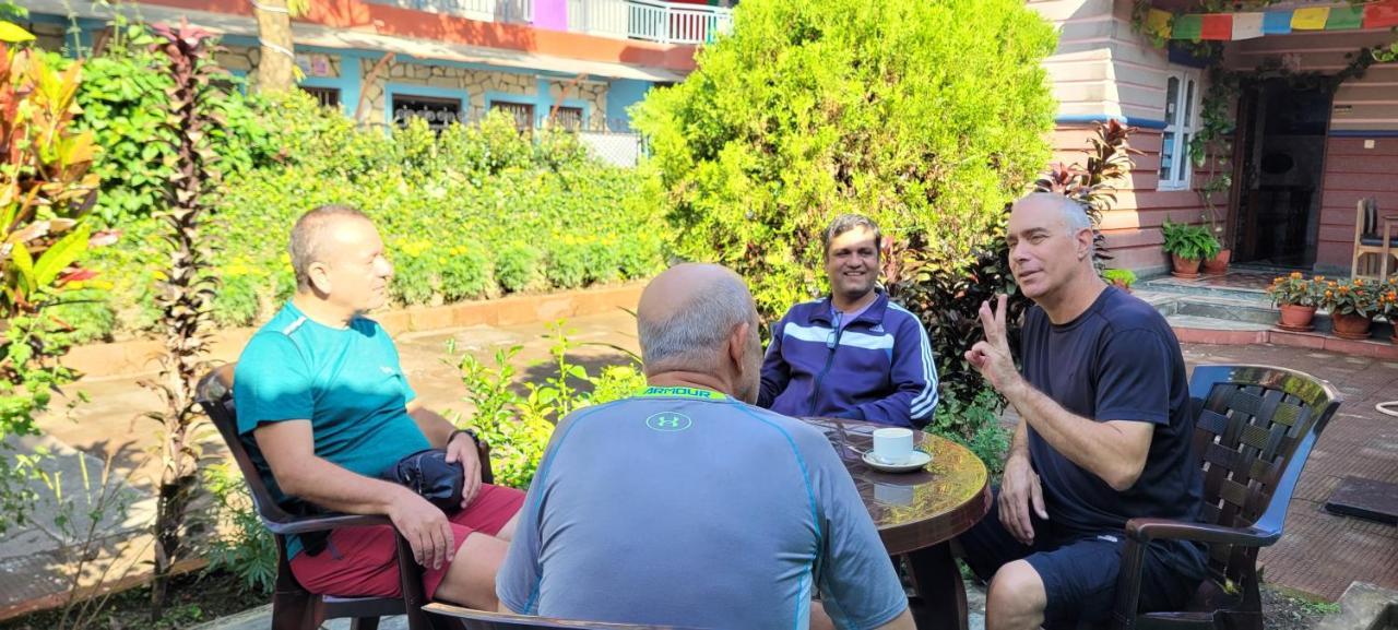 Hotel Celesty Inn Pokhara Kültér fotó